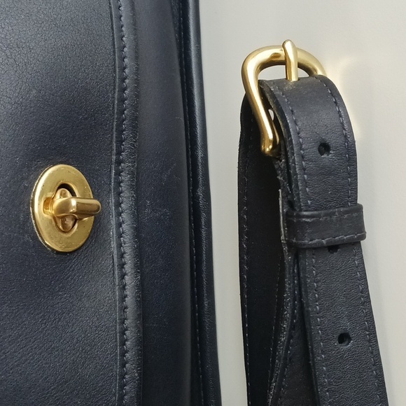 Vintage Coach City Bag #9790 - Picture 3 of 14
